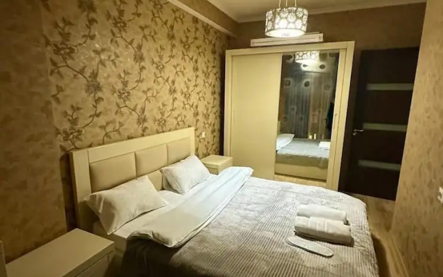 Qeroli apartment