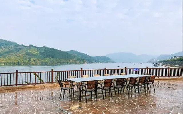 Yunhai Jiangwan Holiday Inn