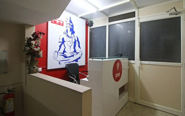 Oyo 7967 Near Medanta