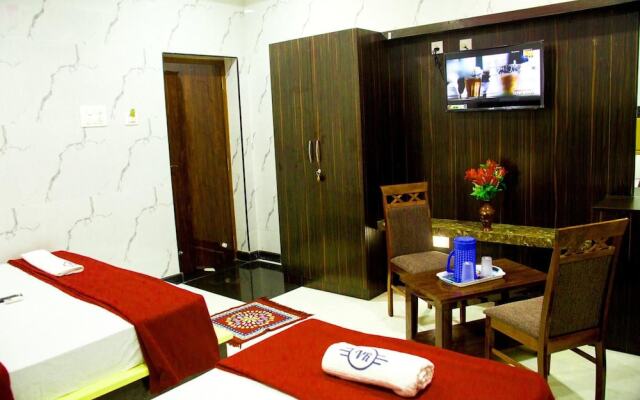 Hotel Vel Residency