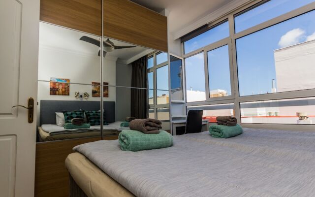 Apartment Happy