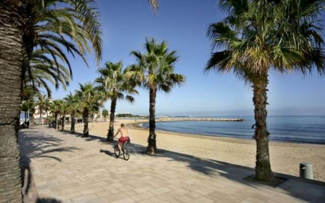 Apartamento Vista a la Piscina Para 6 Personas en Cambrils