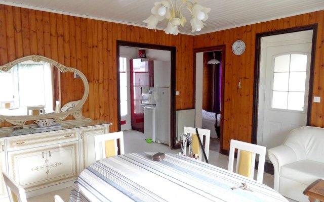 House With 3 Bedrooms in La Couarde-sur-mer, With Enclosed Garden and