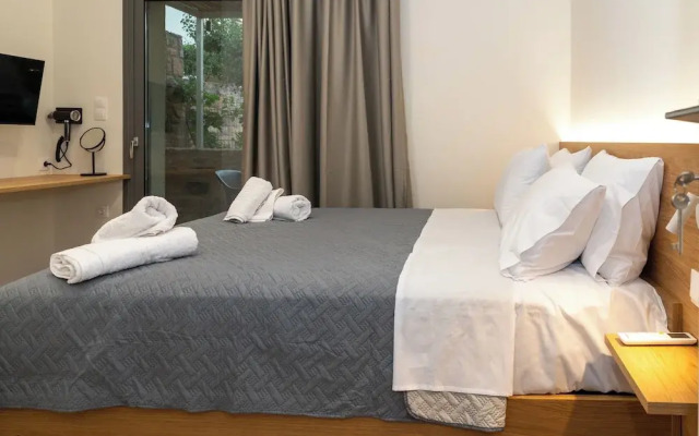 Enalis Studios & Apartments