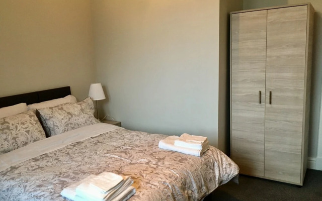 Bellahouston View Apartment