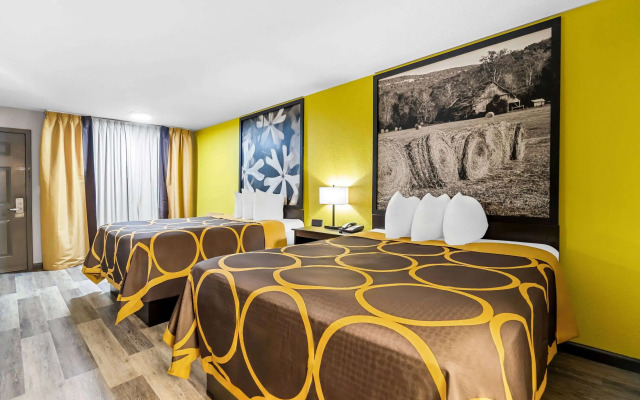 Super 8 by Wyndham Paragould