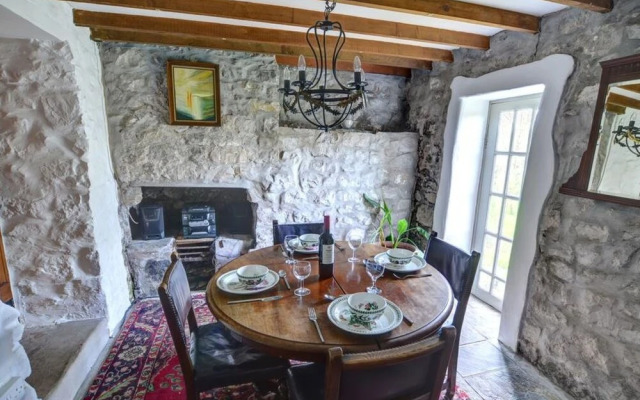 Holiday Home Cwmllynfell