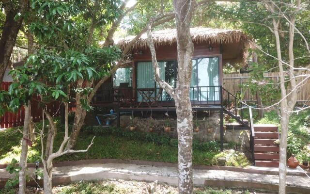 Decho Beach Resort
