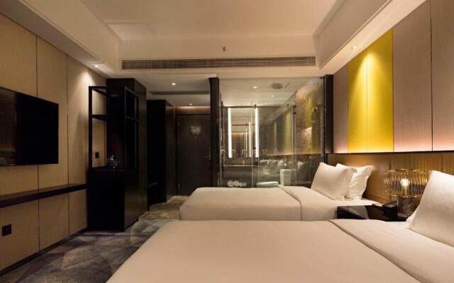 Paco Hotel (Guangzhouta Datang Metro Station)