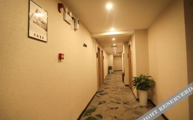 Tankup Kaifeng Gulou Hotel