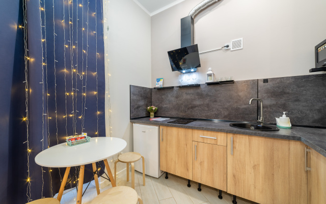 Delyuks na Pribrezhnoy 10 Deluxe Apartment