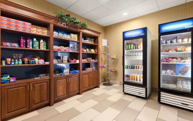 Hampton Inn & Suites Williamsburg Historic District