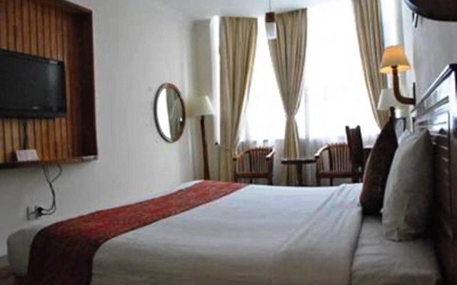 Golden Sea Hotel