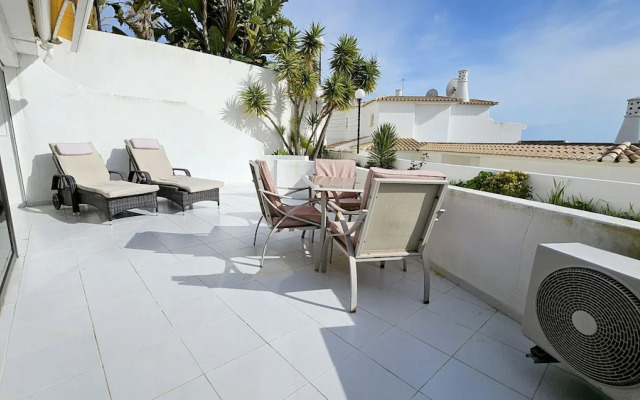 Albufeira Blue Wave Retreat 65