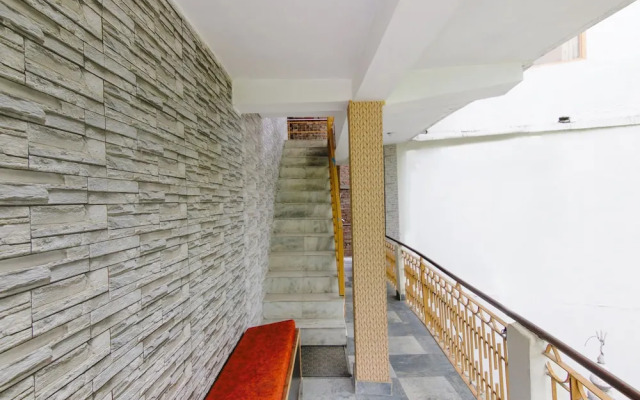 Fabhotel Negis Shivalaya