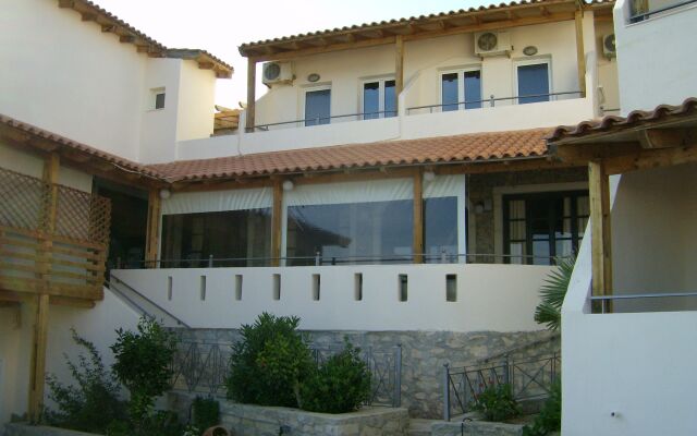 Creta Suites