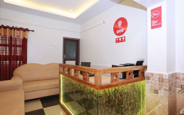OYO 10783 Hotel River Moon