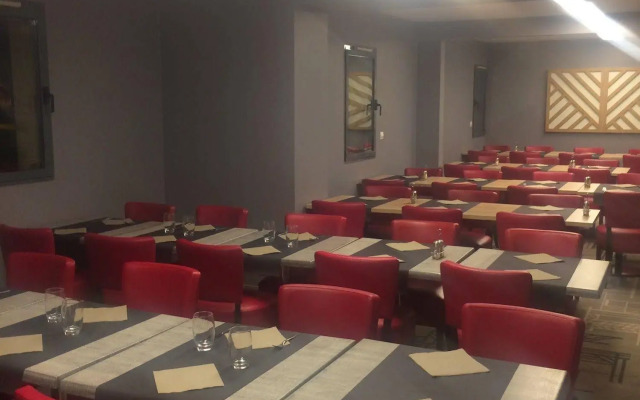 ibis Styles Rouen Val De Reuil