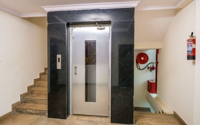 Iroomz Hotel Fusion Inn