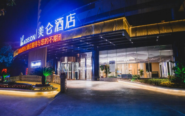 Shiny Hotel