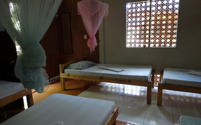 Bohol Coco Farm - Adults Only Hostel