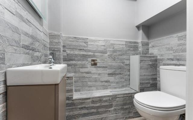 Stylish 2 bedroom apartment in Bournemouth, 500m from beach