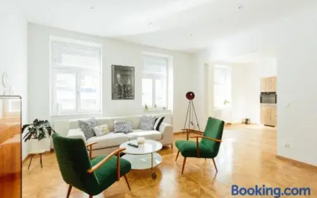 The newPAST Apartment