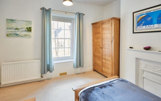 Host Stay Hall Garth