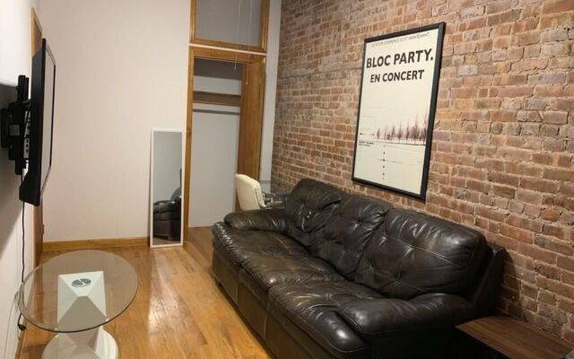 Manhattan Private Bedroom Hostel