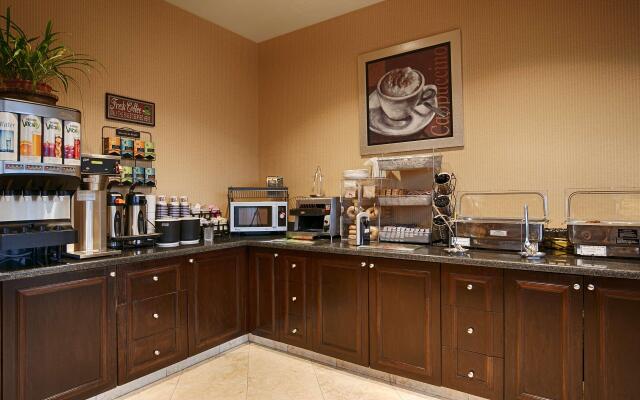 Best Western Plus Muskoka Inn