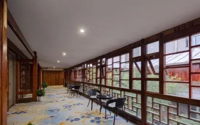 Fuk and No.1 Hotel Jingdezhen