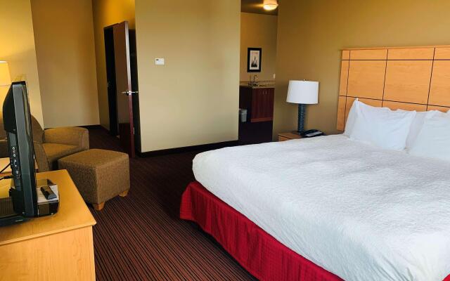 Best Western Golden Prairie Inn & Suites