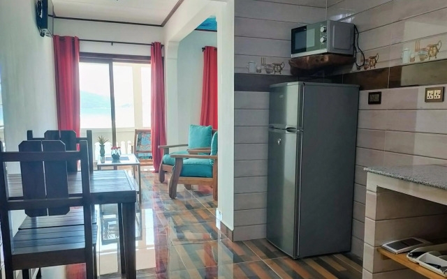 MT Seaside Apartment