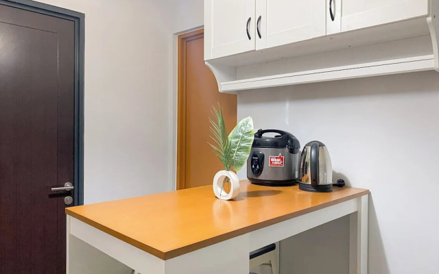 Minimalist And Cozy 1BR at Royal Heights Apartment