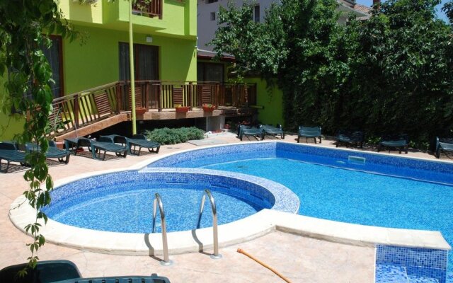 Green Hisar Hotel