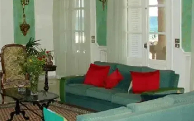 Residence Maya