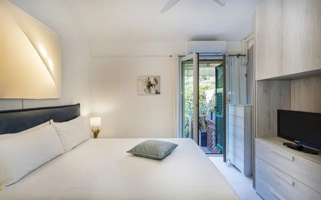 Elegant sea View Apartment by Wonderful Italy