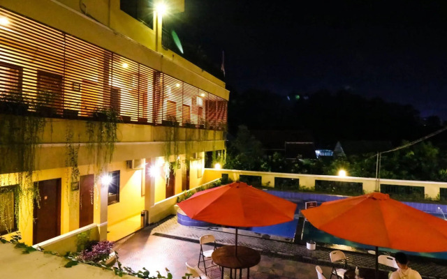 Front One Resort Yogyakarta