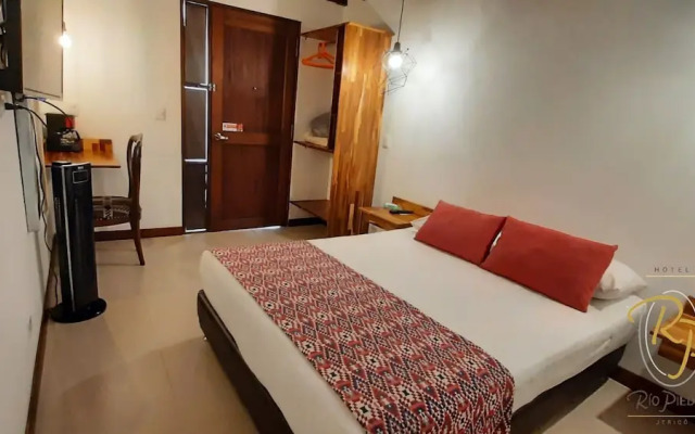 Hotel Rio Piedras