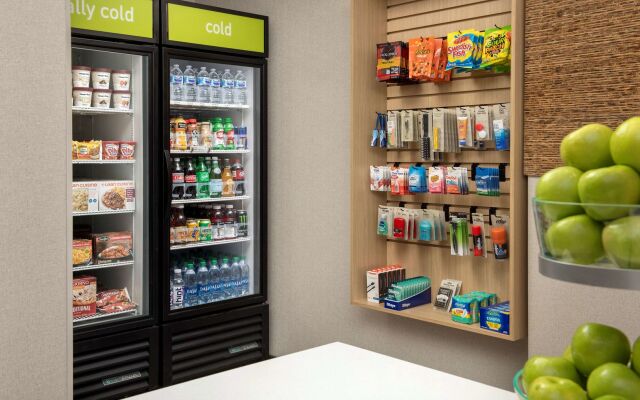 Home2 Suites by Hilton Tampa Westshore Airport, FL