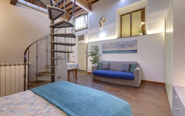 Pitti Apartment