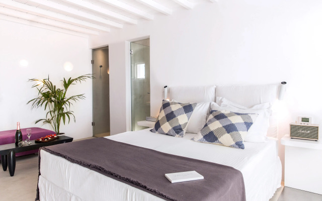 Ostraco Suites