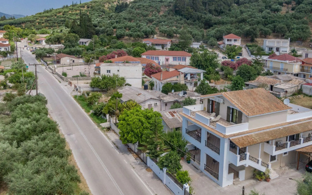 V & H House