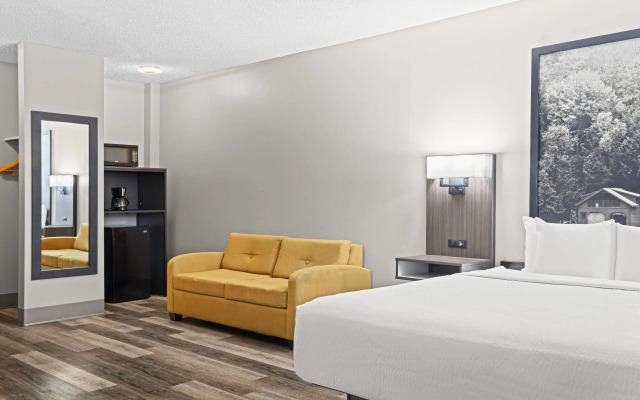 Super 8 by Wyndham Thunder Bay