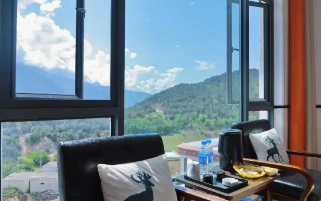 Deqin Moshang Huakai Boutique B&B