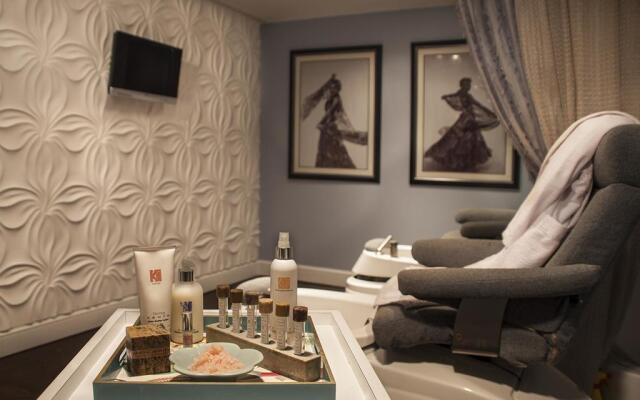 Opal Grand Oceanfront Resort & Spa