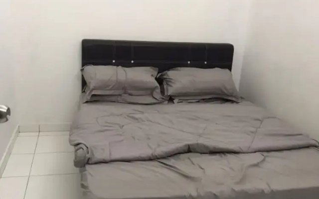 OYO Home 90359 Homestay Bandar Putra 2