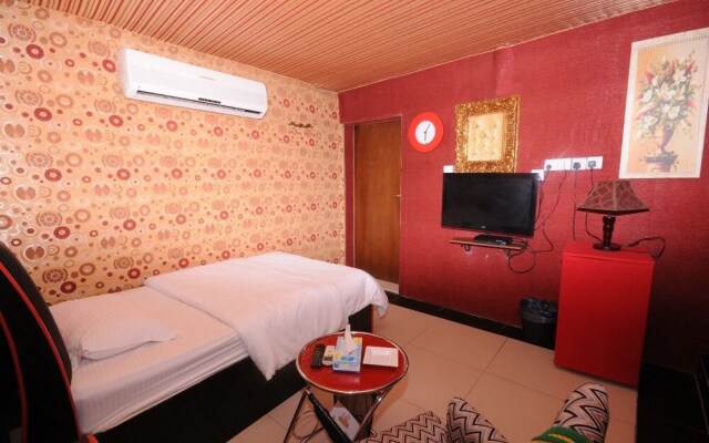 Najmat Manami AlQuds