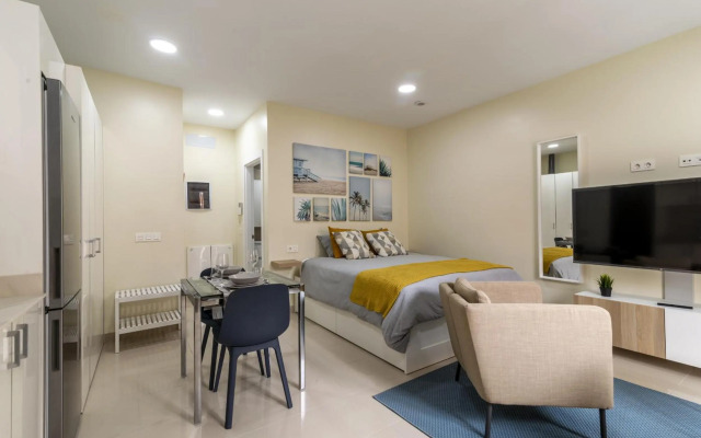 Lightbooking Livian Suites Las Palmas