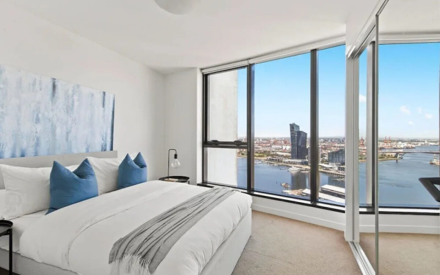 A 2BR Apt With Amazing Harbor Views, Free Parking – Guest Rooms – Melbourne